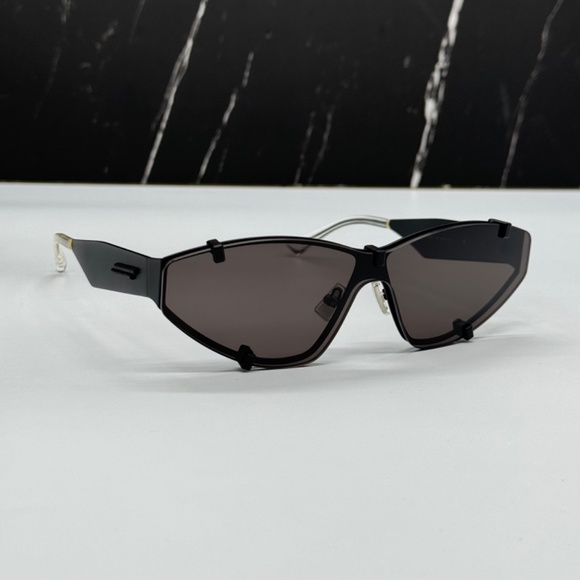 NEW BV1165S 002 BOTTEGA VENETA BLACK WOMEN BOTTEGA VENETA SUNGLASSES - Picture 6 of 12